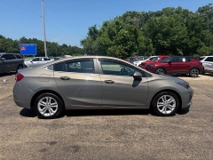 Used 2019 Chevrolet Cruze 4d Sedan LT at Leadbelt Auto Sales near Farmington, MO