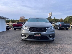 Used 2023  Chrysler Pacifica Touring L FWD at Leadbelt Auto Sales near Farmington, MO