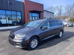 Used 2022  Chrysler Pacifica Touring L FWD at Leadbelt Auto Sales near Leadington&comma; MO