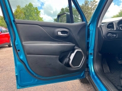 Used 2022  Jeep Renegade Latitude 4x4 at Leadbelt Auto Sales near Farmington, MO