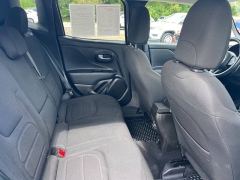 Used 2022  Jeep Renegade Latitude 4x4 at Leadbelt Auto Sales near Farmington, MO