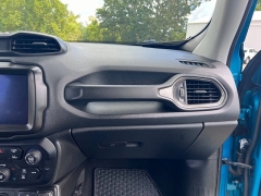 Used 2022  Jeep Renegade Latitude 4x4 at Leadbelt Auto Sales near Farmington, MO