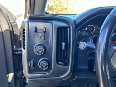 Used 2018  Chevrolet Silverado 1500 4WD Crew Cab 143&period;5" High Country at Leadbelt Auto Sales near Leadington&comma; MO