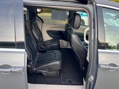 Used 2023  Chrysler Pacifica Touring L FWD at Leadbelt Auto Sales near Farmington, MO