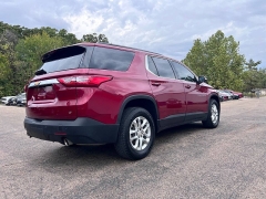 Used 2021  Chevrolet Traverse FWD 4dr LT Cloth w/1LT at Leadbelt Auto Sales near Farmington, MO