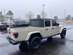 Used 2022  Jeep Gladiator Willys 4x4 at Leadbelt Auto Sales near Leadington&comma; MO