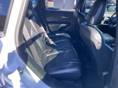 Used 2020  Jeep Cherokee Latitude Plus FWD at Leadbelt Auto Sales near Leadington&comma; MO