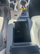 Used 2021  Toyota Highlander FWD &lpar;Natl&rpar; at Leadbelt Auto Sales near Leadington&comma; MO