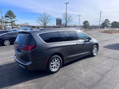Used 2022  Chrysler Pacifica Touring L FWD at Leadbelt Auto Sales near Leadington&comma; MO