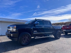 Used 2018  Chevrolet Silverado 1500 4WD Crew Cab 143&period;5" High Country at Leadbelt Auto Sales near Leadington&comma; MO