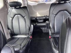 Used 2023  Chrysler Pacifica Touring L FWD at Leadbelt Auto Sales near Leadington&comma; MO