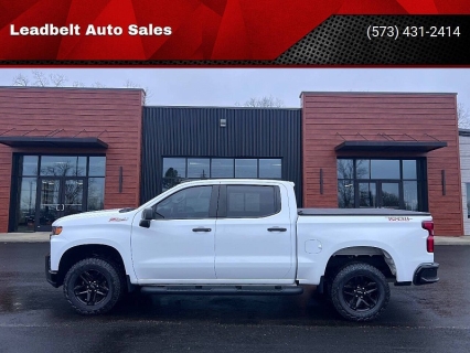 Used 2020 Chevrolet Silverado 1500 4WD Crew Cab Custom Trail Boss at Leadbelt Auto Sales near Leadington, MO