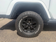 Used 2021 Jeep Gladiator Willys 4x4 at Leadbelt Auto Sales near Farmington, MO