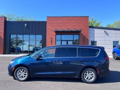 Used 2023  Chrysler Pacifica Touring L FWD at Leadbelt Auto Sales near Leadington&comma; MO