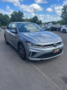 Used 2025  Volkswagen Jetta SE Auto at Leadbelt Auto Sales near Leadington&comma; MO