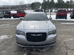 Used 2018 Chrysler 300 4d Sedan AWD S at Leadbelt Auto Sales near Farmington, MO