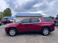 Used 2021  Chevrolet Traverse FWD 4dr LT Cloth w/1LT at Leadbelt Auto Sales near Farmington, MO