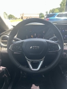 Used 2025  Chevrolet Trax FWD 4dr ACTIV at Leadbelt Auto Sales near Leadington&comma; MO