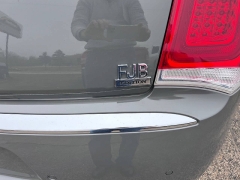 Used 2017  Chrysler 300C 4d Sedan RWD V8 at Leadbelt Auto Sales near Farmington, MO