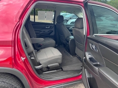 Used 2021  Chevrolet Traverse FWD 4dr LT Cloth w/1LT at Leadbelt Auto Sales near Farmington, MO