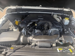 Used 2021 Jeep Gladiator Willys 4x4 at Leadbelt Auto Sales near Farmington, MO