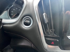 Used 2021  Chevrolet Traverse FWD 4dr LT Cloth w/1LT at Leadbelt Auto Sales near Farmington, MO