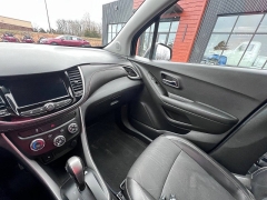 Used 2021  Chevrolet Trax FWD 4dr LT at Leadbelt Auto Sales near Leadington&comma; MO