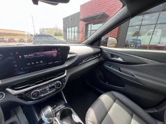 Used 2024  Buick Envista FWD 4dr Sport Touring at Leadbelt Auto Sales near Leadington&comma; MO