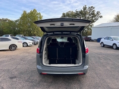 Used 2023  Chrysler Pacifica Touring L FWD at Leadbelt Auto Sales near Farmington, MO