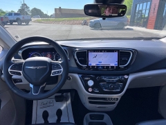 Used 2023  Chrysler Pacifica Touring L FWD at Leadbelt Auto Sales near Leadington&comma; MO