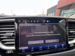 Used 2024  Chrysler Pacifica Touring L FWD at Leadbelt Auto Sales near Leadington&comma; MO