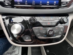 Used 2024  Chrysler Pacifica Touring L FWD at Leadbelt Auto Sales near Leadington&comma; MO