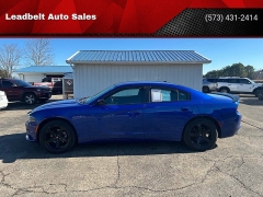Used 2019 Dodge Charger 4d Sedan RWD SXT at Leadbelt Auto Sales near Farmington, MO