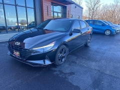 Used 2021  Hyundai Elantra SEL IVT &ast;Ltd Avail&ast; at Leadbelt Auto Sales near Leadington&comma; MO