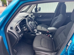 Used 2022  Jeep Renegade Latitude 4x4 at Leadbelt Auto Sales near Farmington, MO