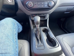 Used 2022  Chevrolet Colorado 4WD Crew Cab 128" Work Truck at Leadbelt Auto Sales near Leadington&comma; MO