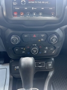 Used 2022  Jeep Renegade Latitude 4x4 at Leadbelt Auto Sales near Leadington&comma; MO