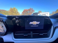 Used 2024  Chevrolet Trax FWD 4dr 1RS at Leadbelt Auto Sales near Farmington, MO