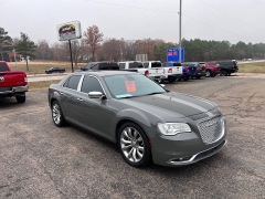 Used 2017  Chrysler 300C 4d Sedan RWD V8 at Leadbelt Auto Sales near Farmington, MO