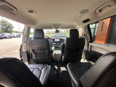 Used 2023  Chrysler Pacifica Touring L FWD at Leadbelt Auto Sales near Leadington&comma; MO