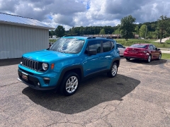 Used 2022  Jeep Renegade Latitude 4x4 at Leadbelt Auto Sales near Farmington, MO
