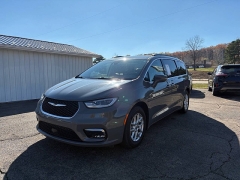 Used 2022 Chrysler Pacifica Touring L FWD at Leadbelt Auto Sales near Farmington, MO