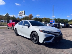 Used 2024  Toyota Camry SE Auto at Leadbelt Auto Sales near Farmington, MO