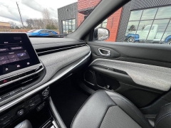 Used 2024  Jeep Compass Latitude 4x4 at Leadbelt Auto Sales near Leadington&comma; MO