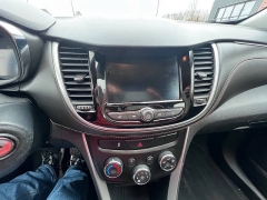 Used 2021  Chevrolet Trax FWD 4dr LT at Leadbelt Auto Sales near Leadington&comma; MO