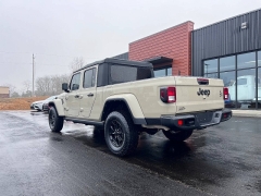 Used 2022  Jeep Gladiator Willys 4x4 at Leadbelt Auto Sales near Leadington&comma; MO