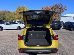 Used 2024  Chevrolet Trax FWD 4dr 1RS at Leadbelt Auto Sales near Farmington, MO