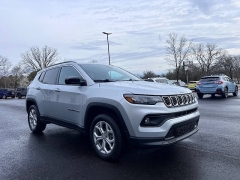 Used 2024  Jeep Compass Latitude 4x4 at Leadbelt Auto Sales near Leadington&comma; MO