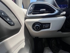 Used 2021  Chrysler Pacifica Touring L FWD at Leadbelt Auto Sales near Leadington&comma; MO