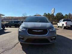 Used 2022 Chrysler Pacifica Touring L FWD at Leadbelt Auto Sales near Farmington, MO